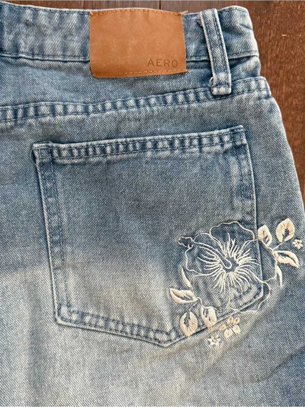 Aeropostale Baggy Embroidered Denim Shorts (000)